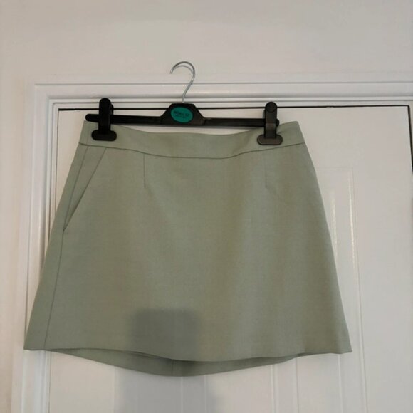 Rita Ora mini skirt - Picture 1 of 4